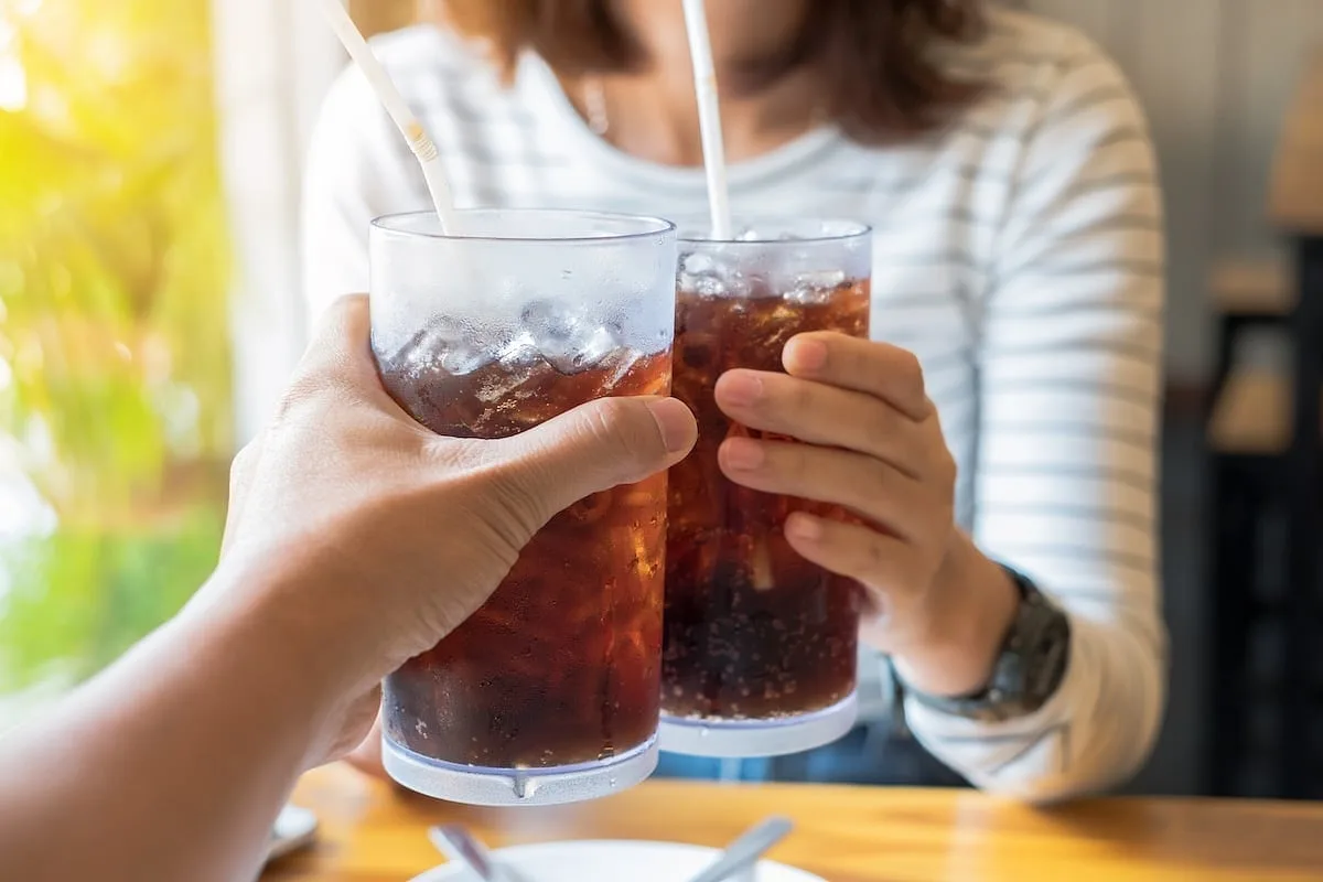 Bebidas azucaradas asociadas con doble riesgo de cáncer de estómago
