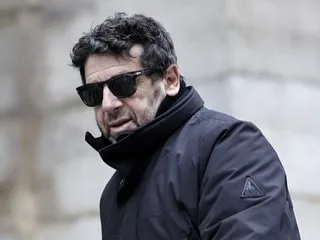 Patrick Bruel mis en examen pour violences sexuelles : trois questions sur le maintien de sa tournée cet automne
