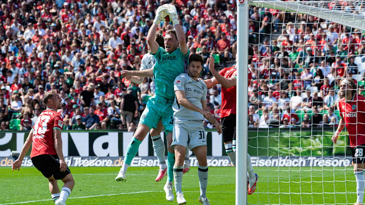 Er kam 2018 vom FC Bayern - Hannover-Debüt mit acht Jahren Anlauf
