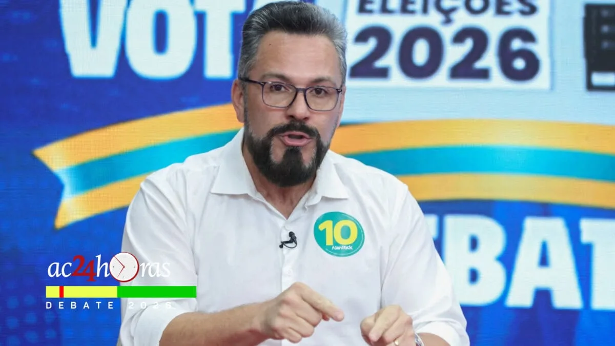 Alan Rick questiona Mailza Assis sobre déficit do Acre Previdência