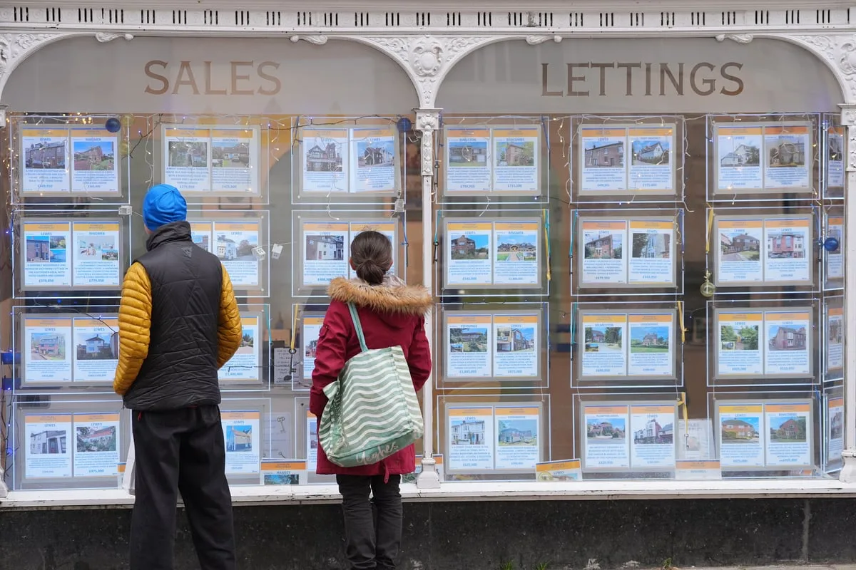 House hunting picks up across UK after summer slowdown – Zoopla