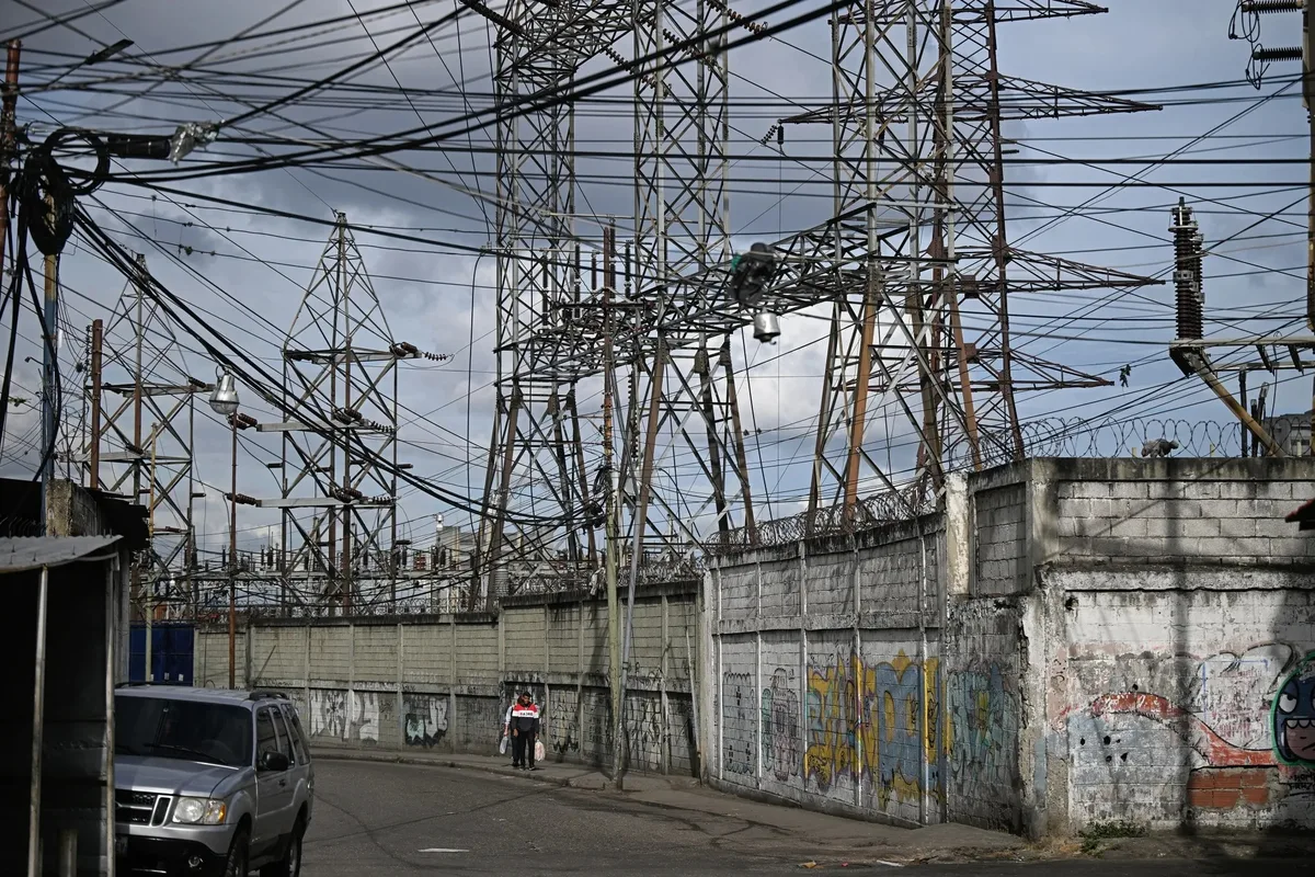 Transparencia Venezuela atribuye el deterioro del sistema eléctrico en el país a una gran corrupción