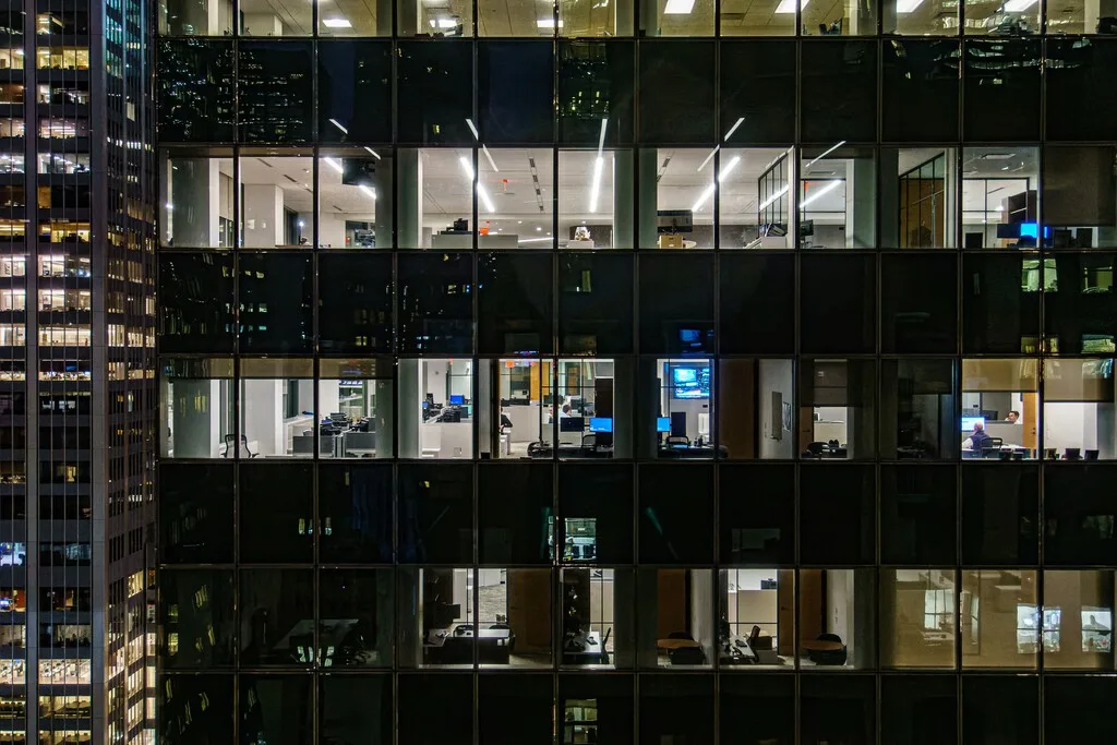 El fin del teletrabajo ha salvado de la quiebra un negocio que se dispara a sus máximos históricos: el del alquiler de oficinas