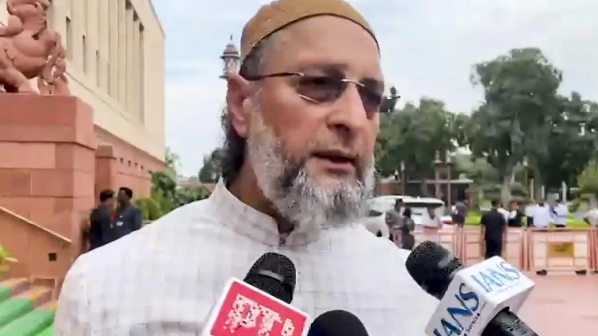 Owaisi demands extension of SIR schedule