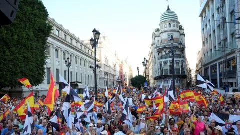 De Madrid a Barcelona, España se vuelca con Ceuta: "Gracias a los españoles por decir que no estamos solos"