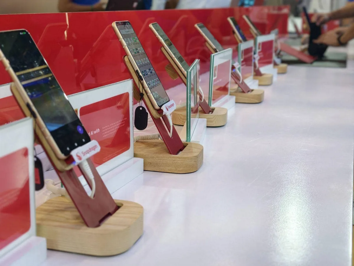 Qualcomm bets on smaller AI models as memory costs push up phone prices