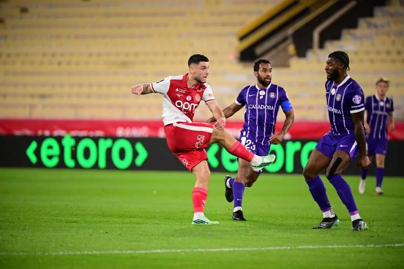 Ligue 1 : le leader Monaco tenu en échec par Toulouse, le Paris FC subit à Lorient sa première défaite et Brest balaye Angers