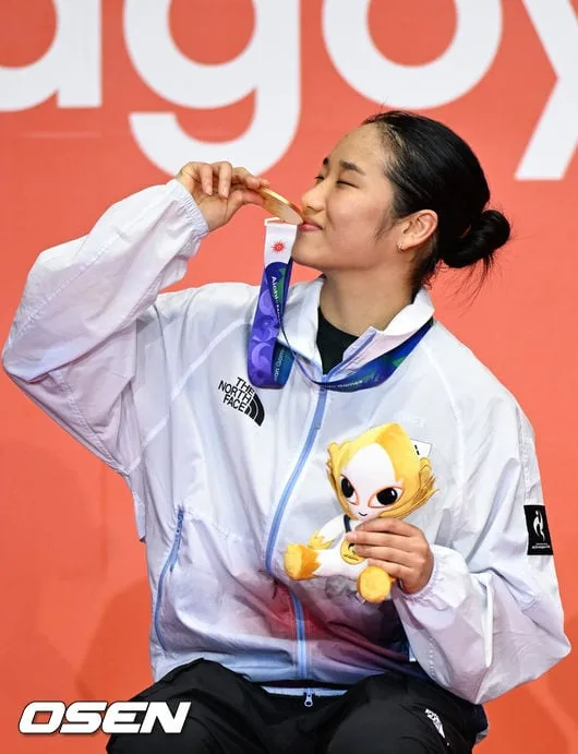 ‘이런 악연이 또 있을까?’ 힘들게 결승 오른 야마구치, 상대가 43연승+승률 98.4% 또 안세영이다