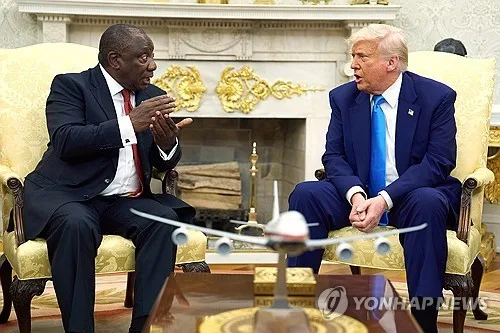 트럼프 행정부, 내년 받을 난민 대부분 남아공 백인…1만7500명