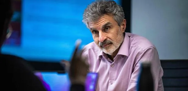 'Estamos perdendo o controle', diz pioneiro da tecnologia sobre avanço da IA