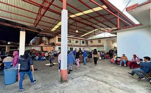 Desplazados cumplen un año de vivir en una azotea