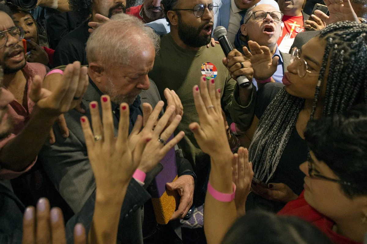 Campanha de Lula avalia ato para evangélicos, mas ideia divide aliados