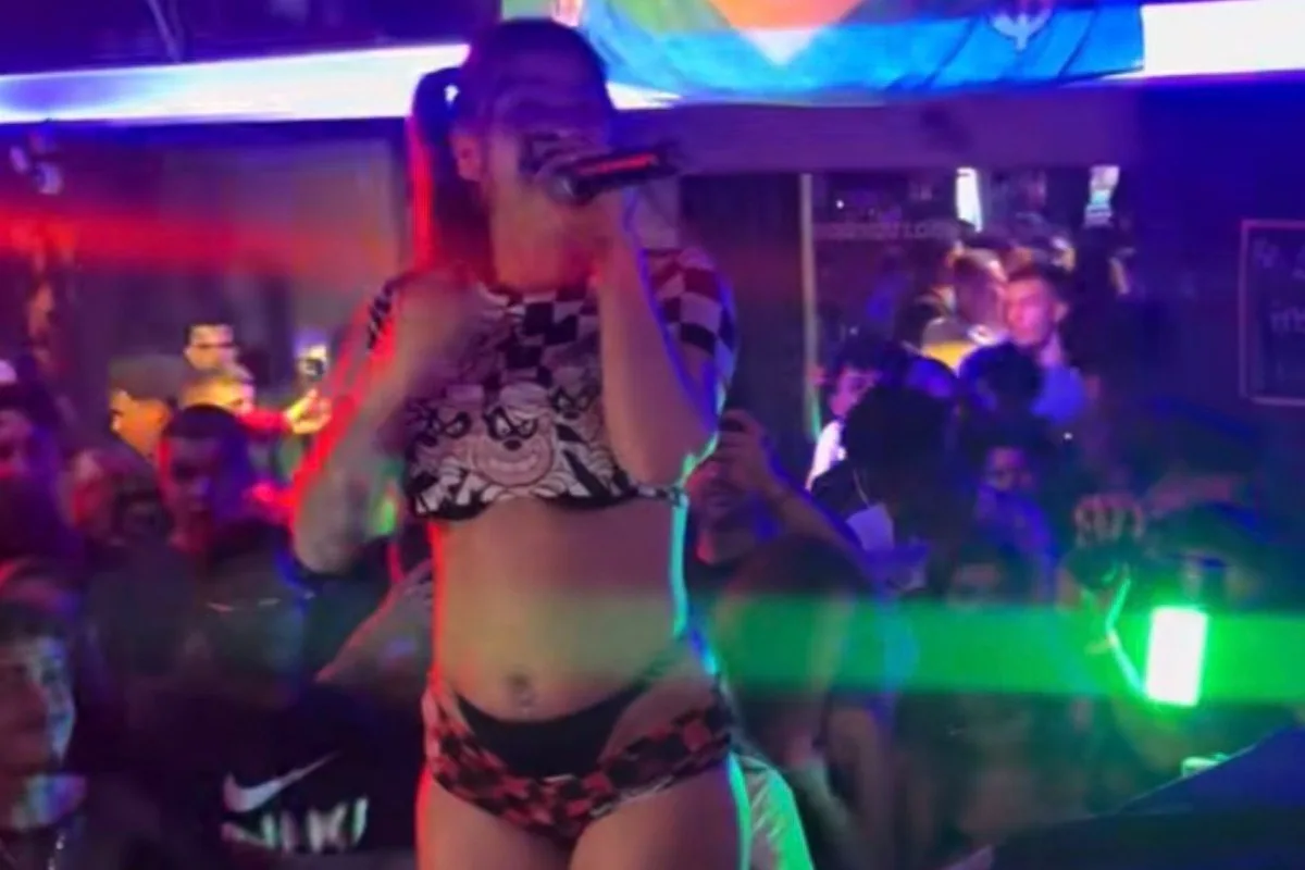 Show da MC Pipokinha que levou à condenação foi ao lado de escola durante horário letivo em MS, diz MP