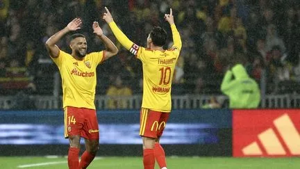 Lens se relance en battant Lyon en ouverture de la 6e journée de Ligue 1 (2-1)