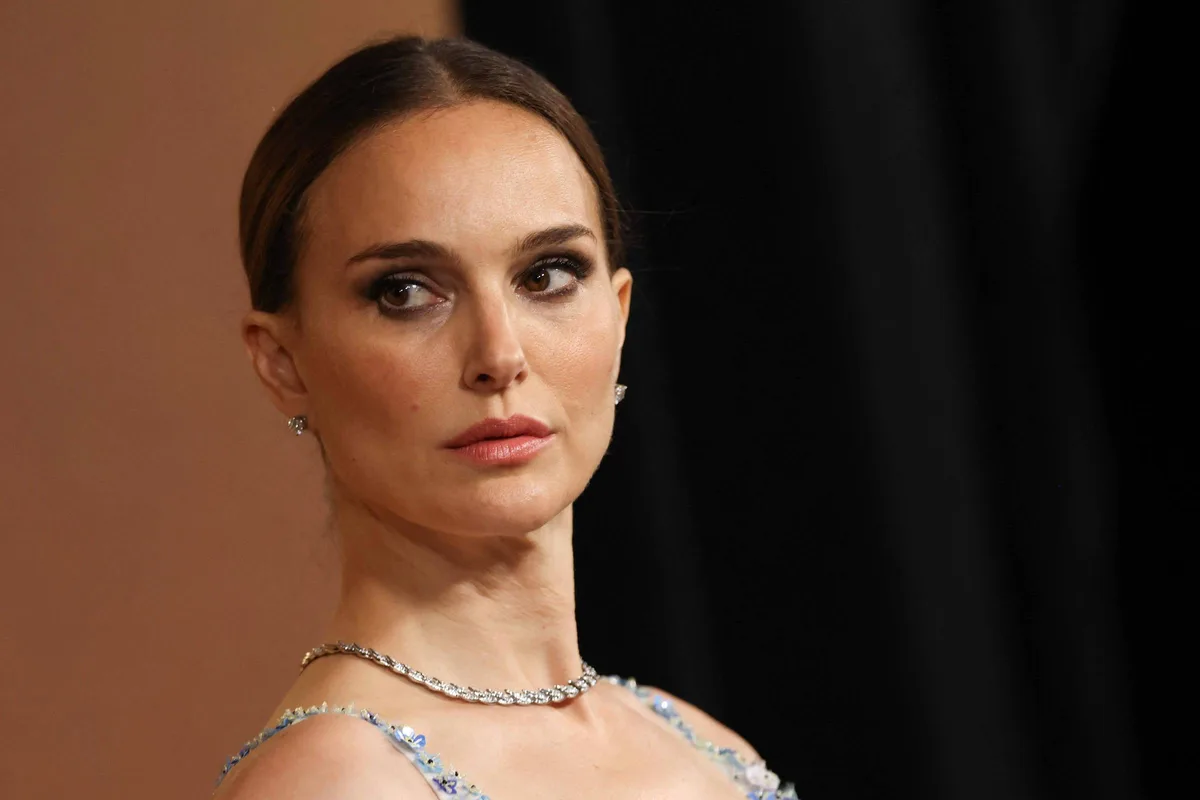 Rachel Cusk defende seu novo livro após polêmica com Natalie Portman