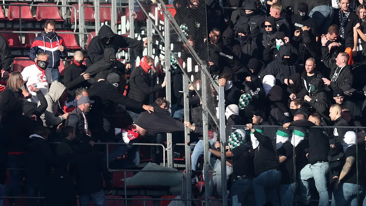 Klub verurteilt Gewaltexzesse - Gladbach schämt sich für Pyro-Idioten!