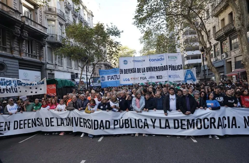 Marcha Federal Universitaria, EN VIVO: cortes, horarios y últimas noticias del reclamo