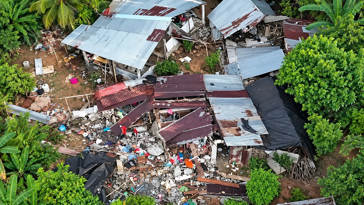 Damnificados por el terremoto en Panamá bloquean una carretera mientras el Gobierno asegura que distribuye ayuda