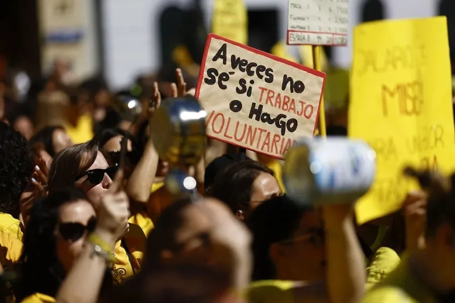 Educadoras infantiles de toda España convocan una protesta en apoyo a las madrileñas, que llevan cinco meses en huelga: “Tenemos una responsabilidad que hace indigno que cobremos el SMI”