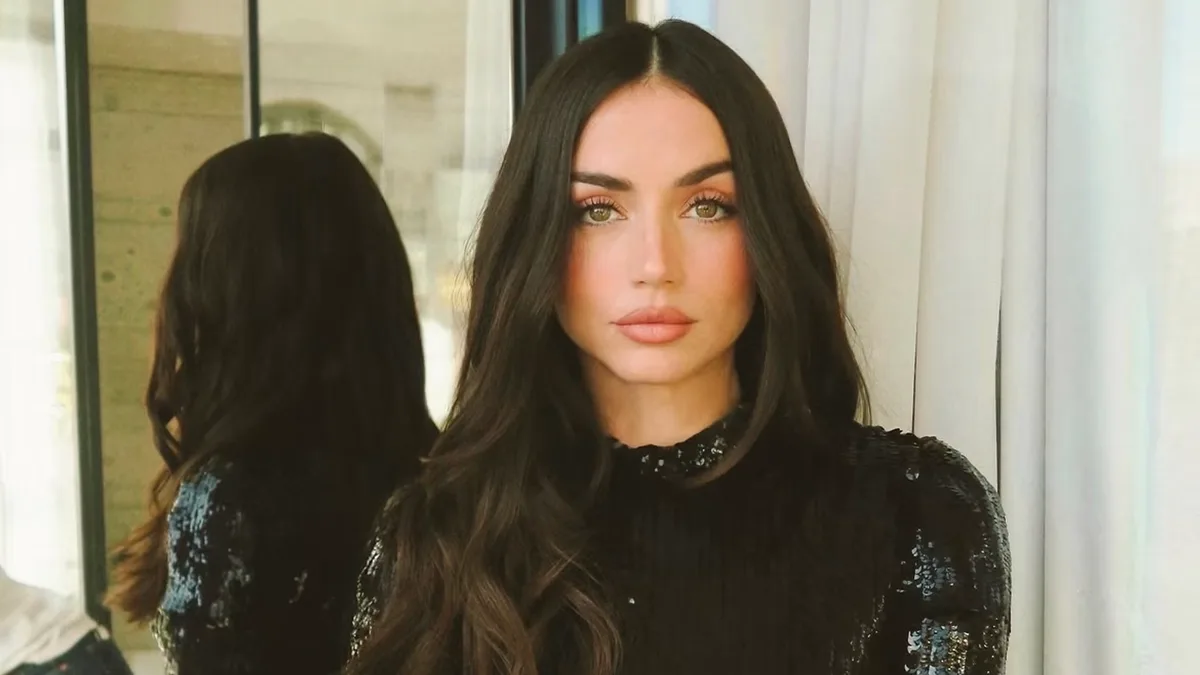 Ana de Armas comparte comparte detalles de su viaje a París con su novio Beto Montenegro