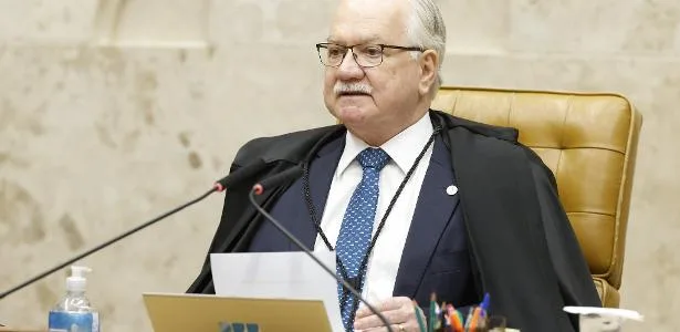 Fachin manda PF informar localização e estado de celular de Vorcaro