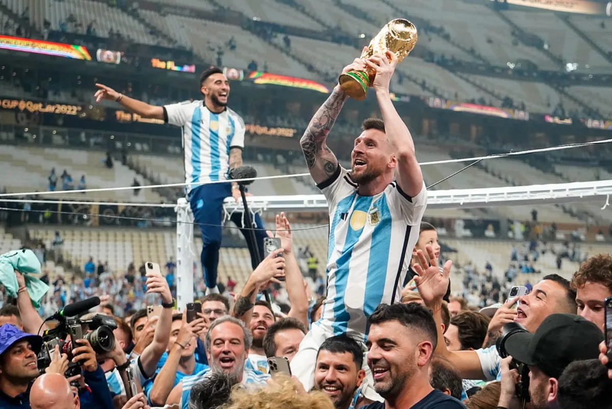Messi anuncia aposentadoria da seleção argentina após 20 anos
