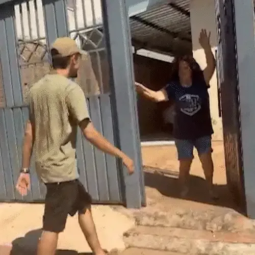 Após 11 meses na guerra da Ucrânia, jovem volta de surpresa e mãe conta angústia