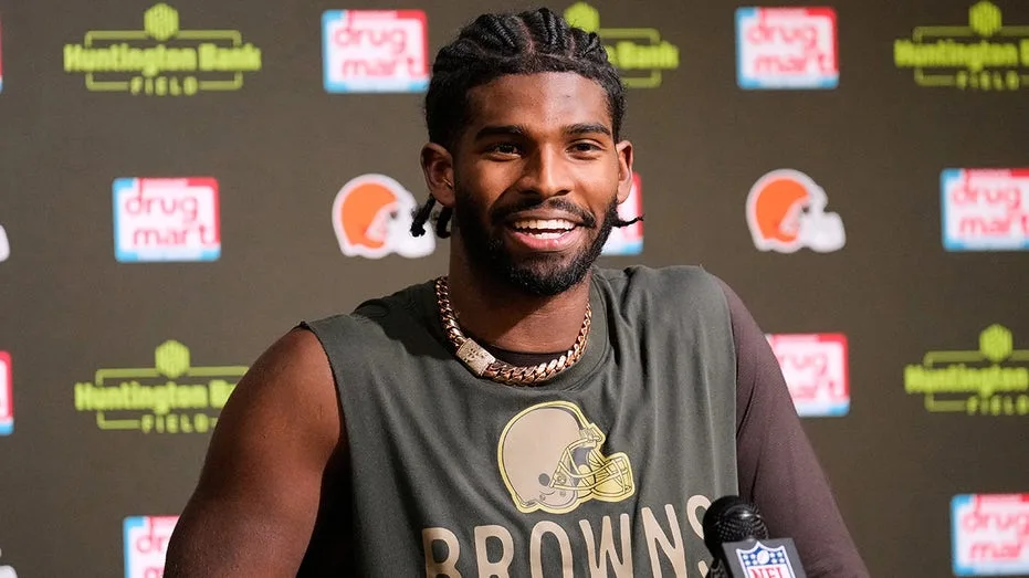 Browns quarterback Shedeur Sanders hires an agent for first time, adding more fuel to trade rumors