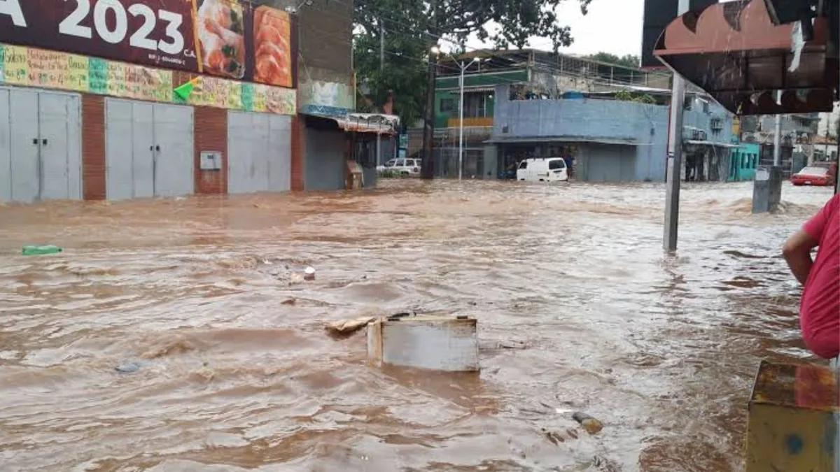 Un muerto, desaparecidos, daños materiales y colapso de vías dejaron lluvias del fin de semana