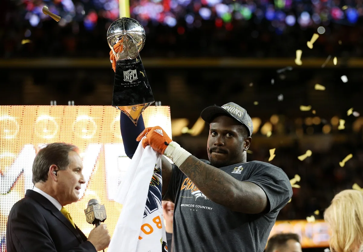 Dallas Cowboys anuncia contratação de MVP do Super Bowl 50