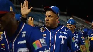 Rafael Cova desafía el tiempo y hace historia en la LVBP
