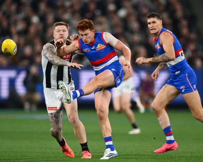 Western Bulldogs v Collingwood Magpies: AFL wildcard final – live