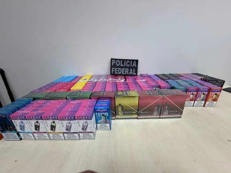 Carga de cigarros eletrônicos é apreendida em ação da PF em Cariacica