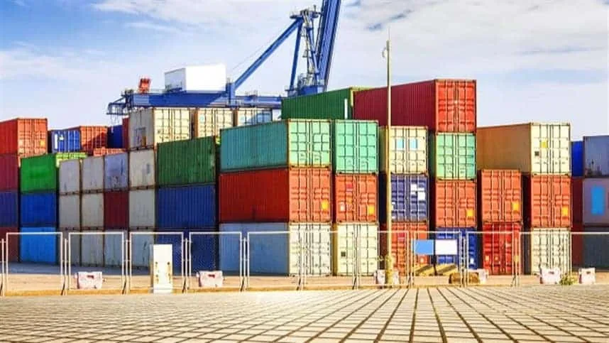 Exportações brasileiras crescem 29,6% e impulsionam superávit comercial