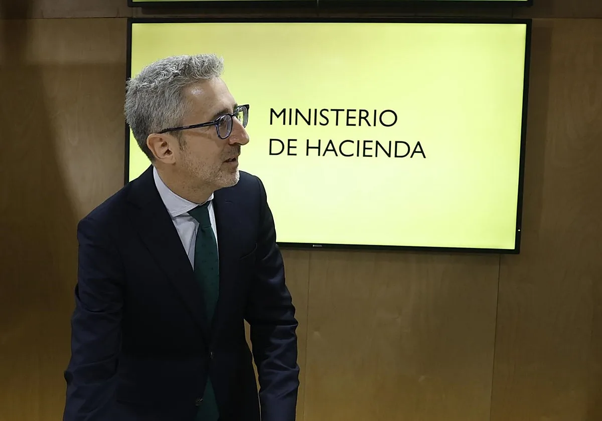 El Gobierno agrava la crisis en la Agencia Tributaria con un plan para que sea más fácil ser inspector de Hacienda