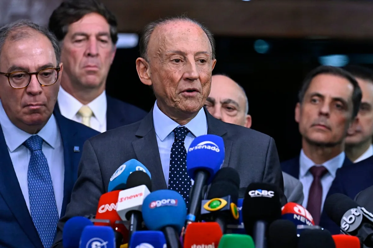 Fiesp chama PEC do fim da escala 6 X 1 de “PEC Boca de Urna”