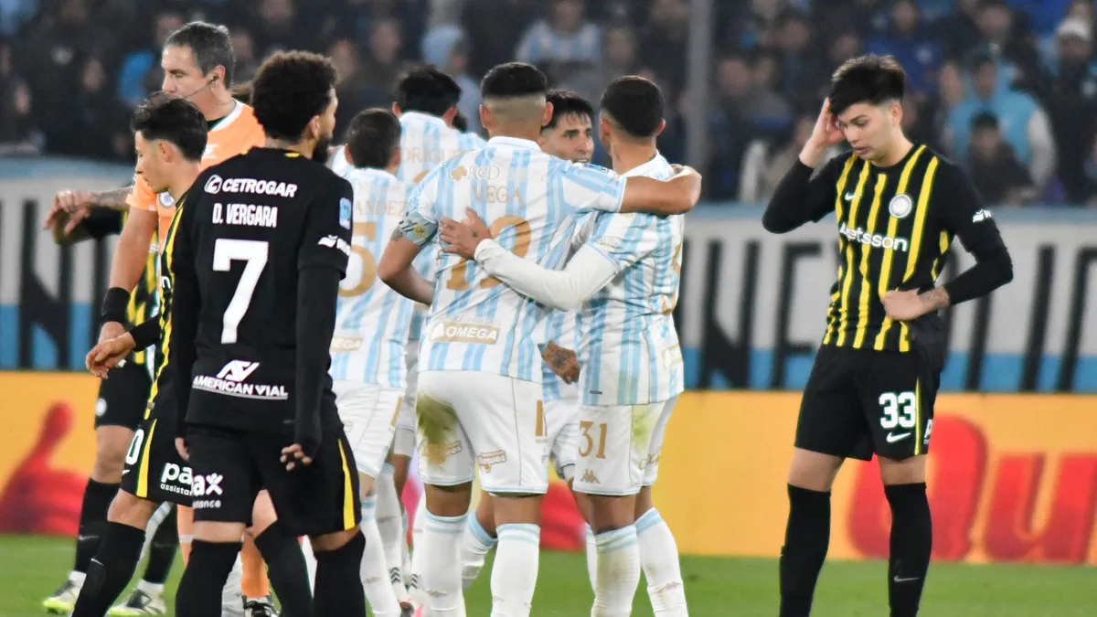 Racing cayó 2-1 sobre la hora ante Atlético Tucumán y agravó su crisis: quedó último en el Torneo Clausura