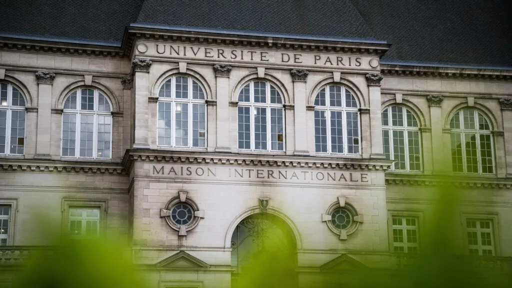 Visa pour la France: en Guinée, des étudiants disent devoir trouver un hébergeant du même sexe