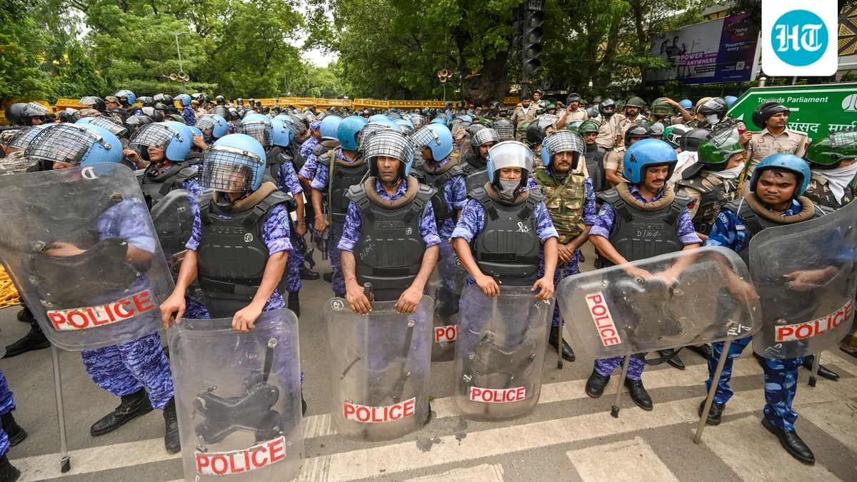 Why were police personnel in plain clothes during CJP parliament march? Delhi police says this