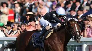Bacio con el mexicano Juan Hernández le sacó el aire a sus rivales en York