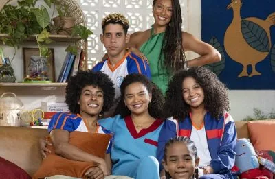 Após morte de Juli, Lucy Ramos ganha nota 10 por cenas emocionantes em “Por Você”