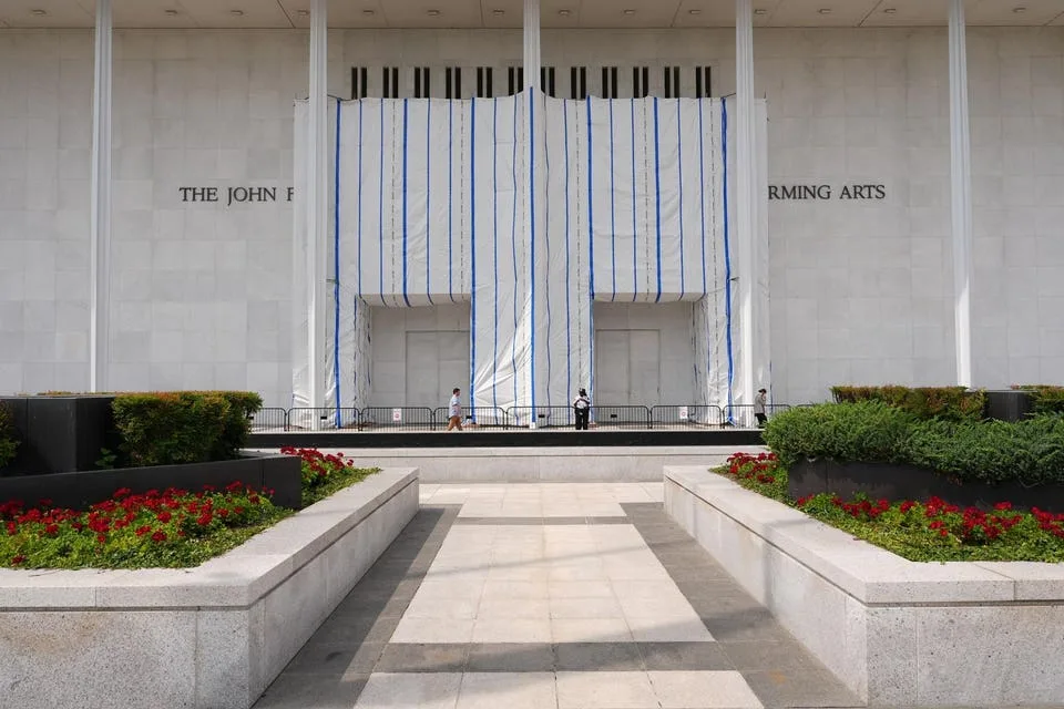 Lutnick Shares Video Of Collapsing Kennedy Center Ceiling Amid Push To Shut Building And Add Trump’s Name