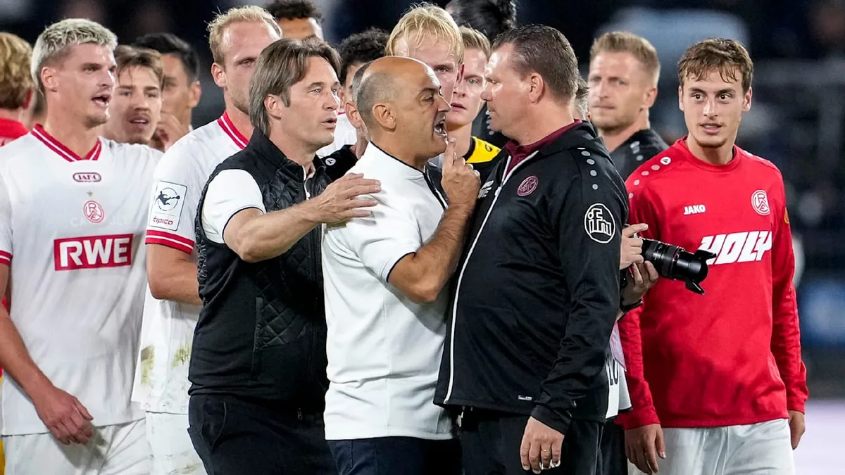 Nach Abpfiff kochen Emotionen hoch - Heftiger Trainer-Zoff in der 3. Liga