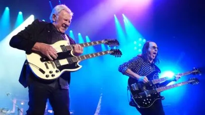 Alex Lifeson revela a música do Rush que teve dificuldades para aprender de novo