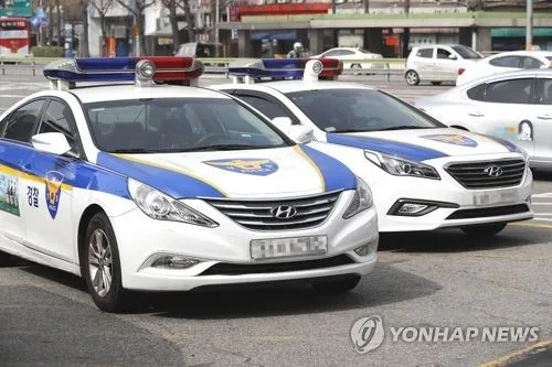 인천 다세대주택 옥상에 불 지른 50대 현행범 체포