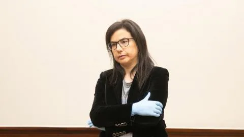 PP y Vox compran la verdad de Robles y acusan a Marlaska de mentir: "Es usted el galgo de Ceuta"