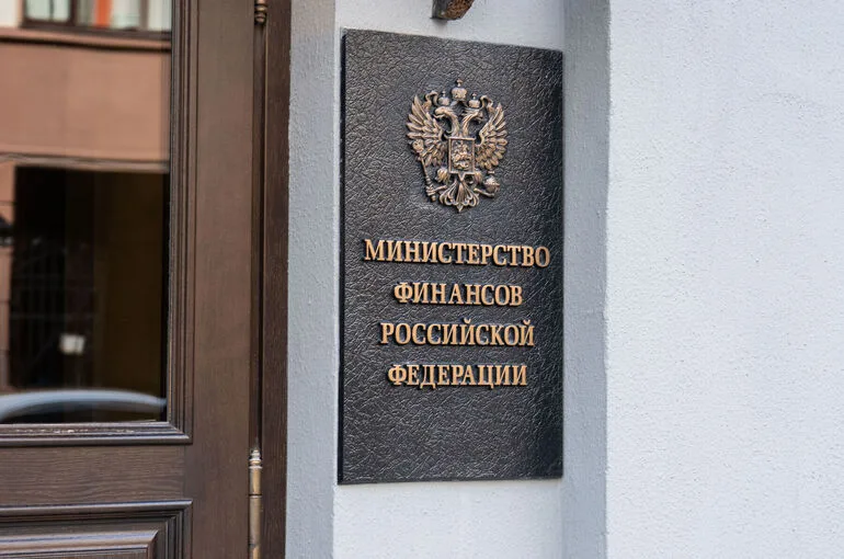 Пенсии намерены повысить дважды, а на детей — потратить 10 триллионов рублей