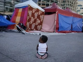 Comme Era, qui ne sait pas où dormir le soir de la rentrée, l’Unicef compte toujours plus d’enfants à la rue en France