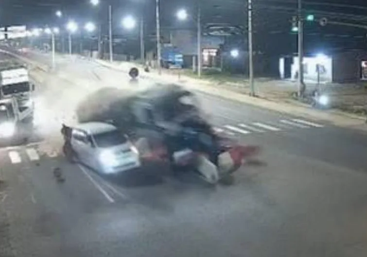 VIDEO: camión sin frenos embistió varios carros y causó múltiples víctimas en Paraguay