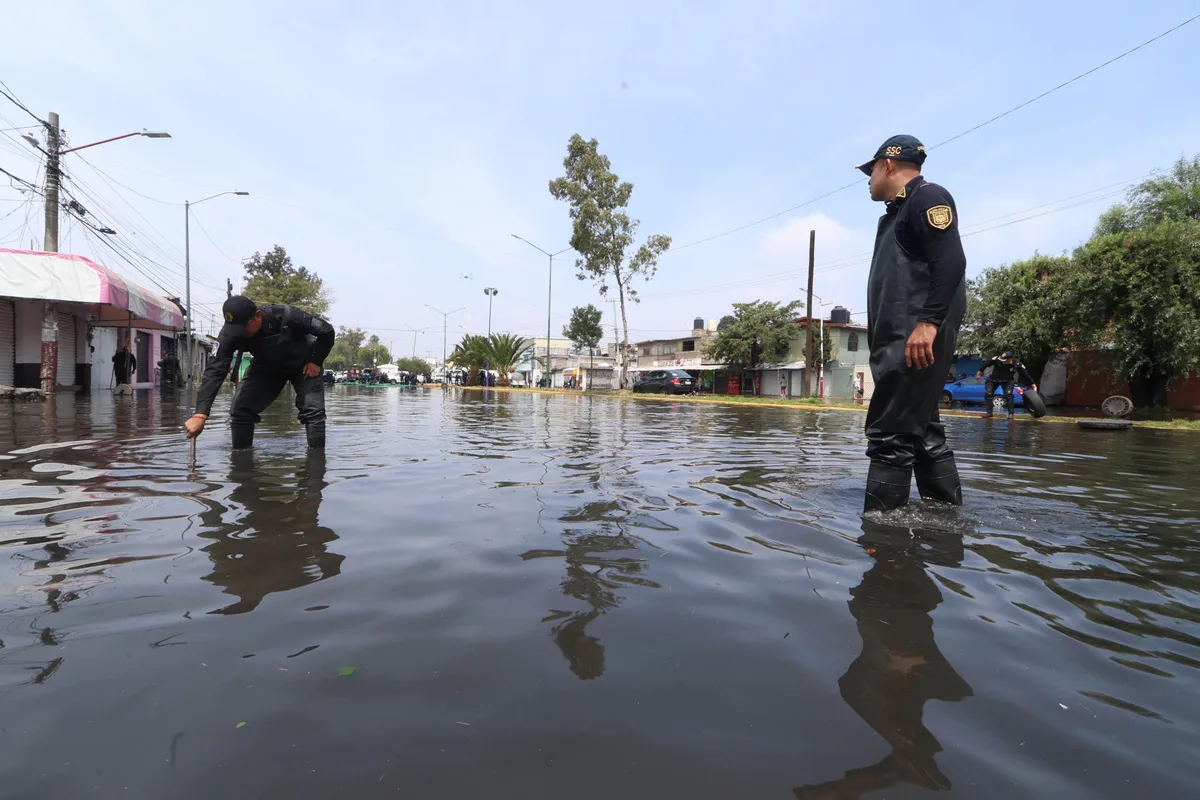 Huracán Polo provocará lluvias intensas, vientos de hasta 110 km/h y oleaje de 8 metros en México
